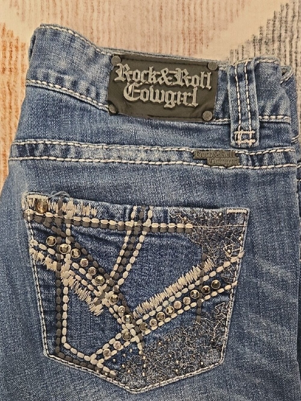 Rock & Roll Cowgirl Dark Blue Bootcut Jeans with Embellished Back Pockets